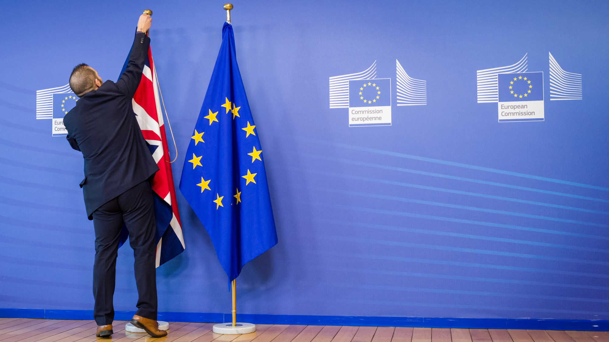 «Χαστούκι» ΕΕ σε Μέι: «’Οχι» σε ήπιο Brexit