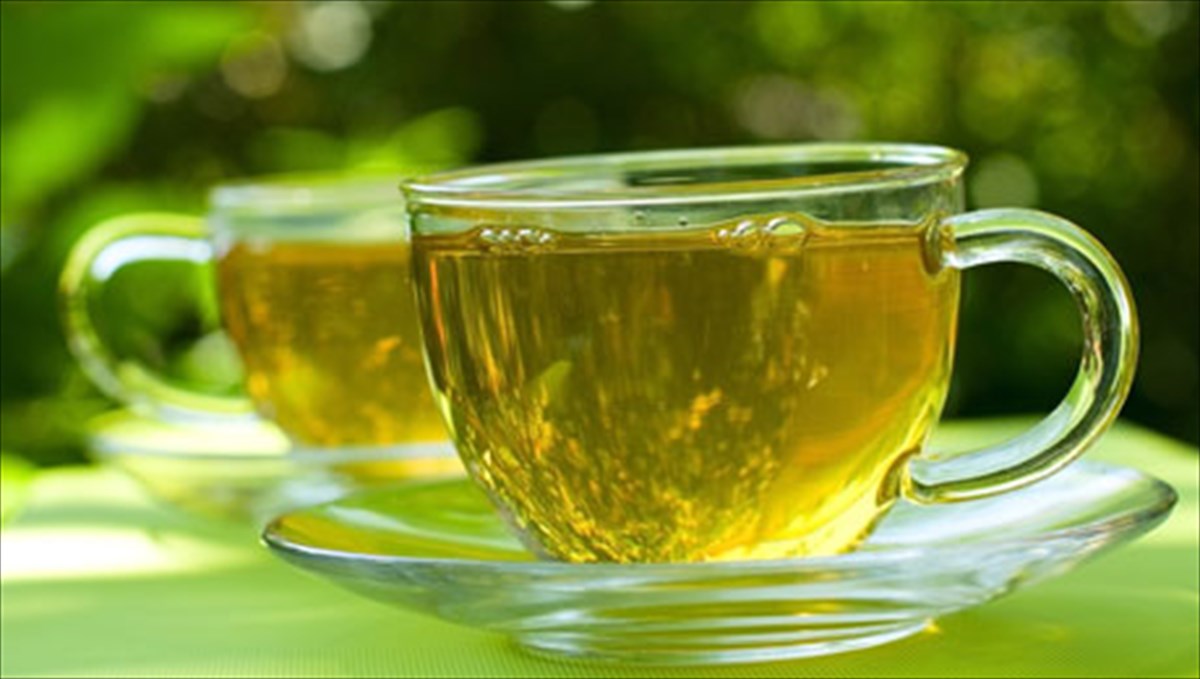 Δες γιατί πρέπει να ξεκινήσεις να πίνεις πράσινο τσάι! (βίντεο)