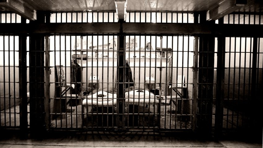 Φυλακές Αλκατράζ: Γιατί οι κρατούμενοι πλένονταν πάντα με ζεστό νερό;