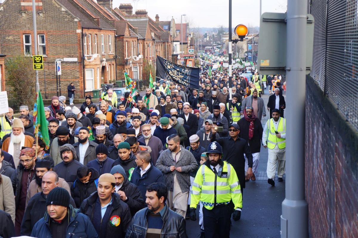 Λονδίνο 2018: Οι μουσουλμάνοι κυριεύουν το κέντρο της πόλης – Θα προλάβει το Brexit να διασώσει την Βρετανία;