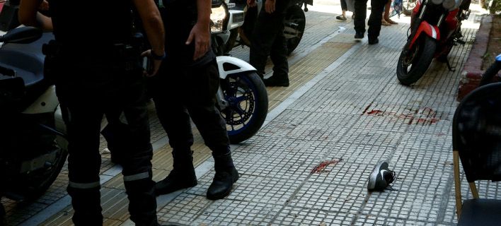 Απόπειρα ληστείας με έναν τραυματία στο κέντρο της Αθήνας (φωτό)