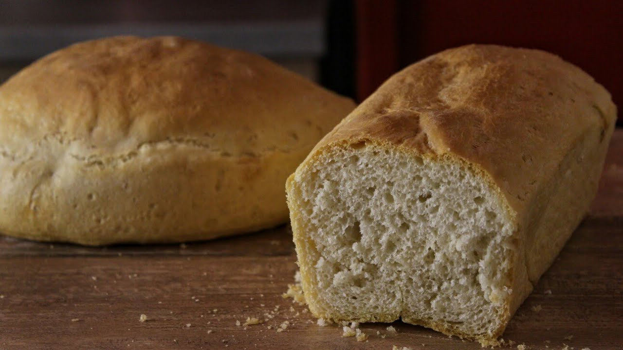 Πώς με ένα απλό τρικ θα μαλακώσει το ξερό ψωμί που έχετε σπίτι σας (βίντεο)