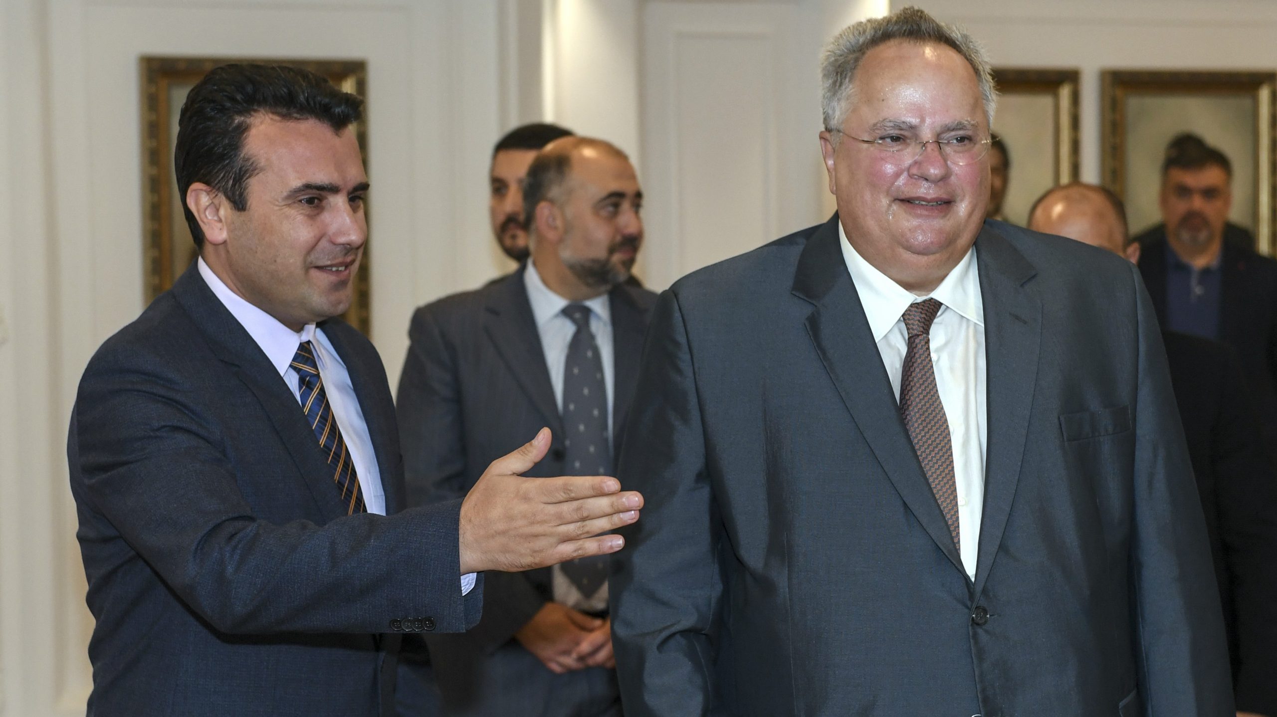 Ξεπέρασε κάθε όριο ο Ζάεφ: «Σε όλο τον κόσμο η μόνη “Μακεδονία” είμαστε εμείς»! – Στήριξη από ΗΠΑ (upd)