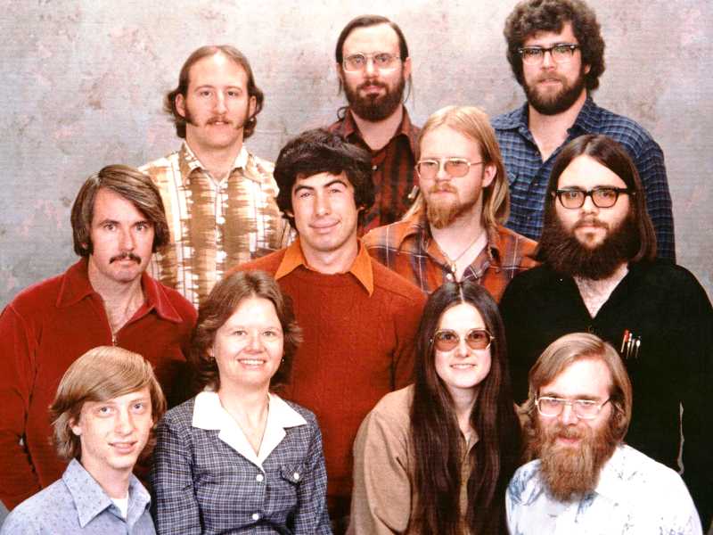 Αυτοί είναι οι 11 υπάλληλοι που έστησαν την Microsoft-Τι κάνουν σήμερα που κανείς δεν έχει μείνει στην εταιρεία