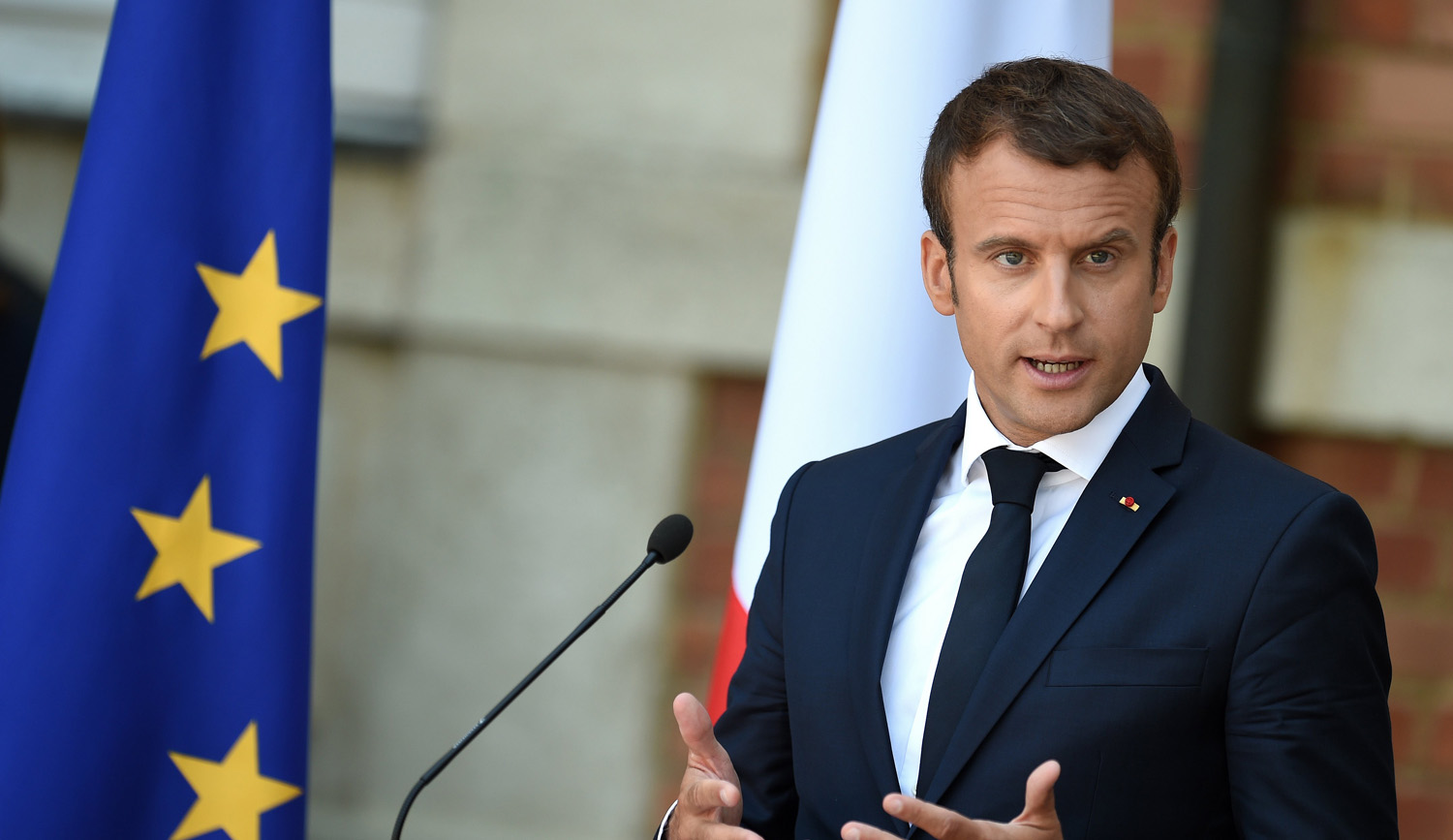 Γαλλία: Νέα πτώση της δημοτικότητας του Μακρόν στο 29% σύμφωνα με δημοσκόπηση