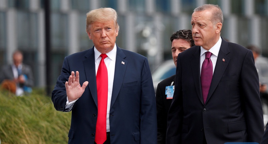 Δούλεμα Ερντογάν σε ΗΠΑ: «Θα το σκεφτώ εάν θα συναντηθώ με τον Τραμπ»
