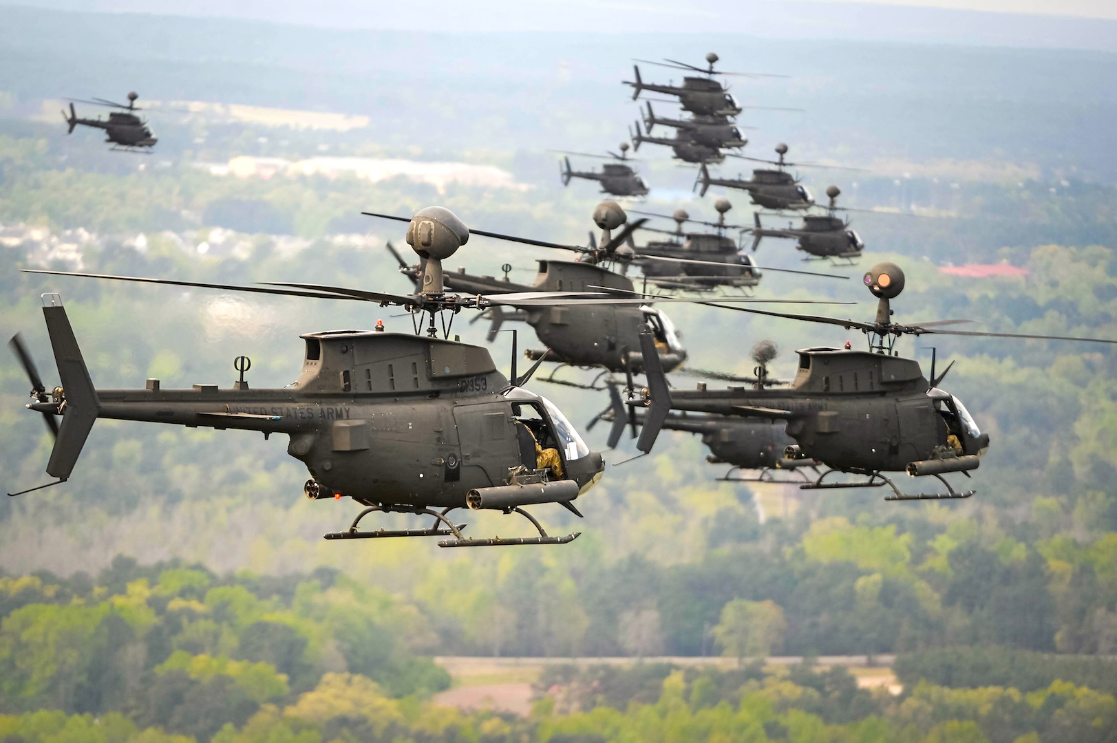 Αποσύρονται τα θρυλικά ελικόπτερα «Huey» από τον πόλεμο του Βιετνάμ