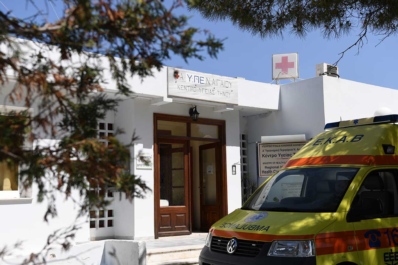 Τοίχος κατέρρευσε και καταπλάκωσε δύο άνδρες στην Τήνο – Ανασύρθηκαν νεκροί