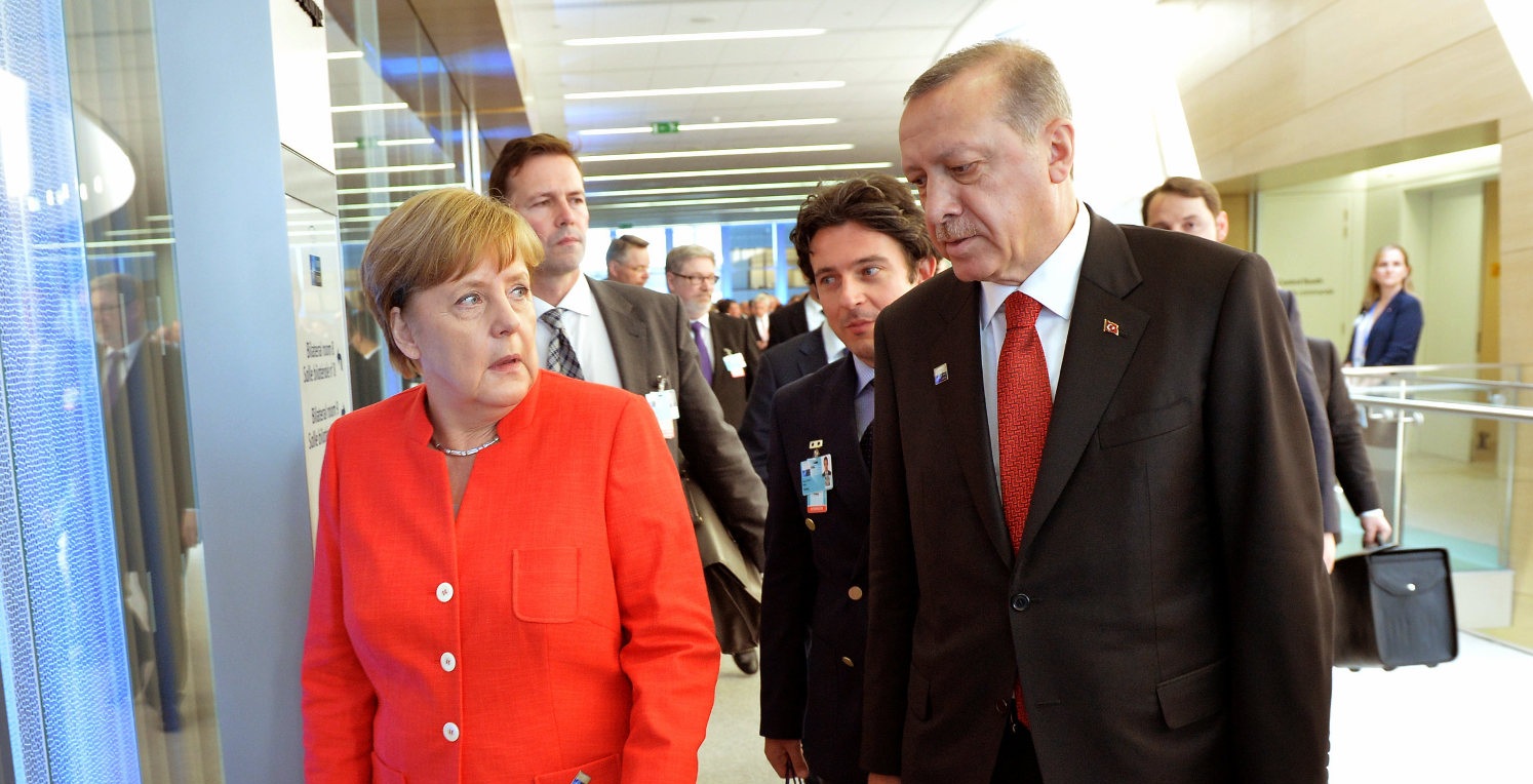Ερντογάν: Ευχαρίστησε τη Γερμανία για το τζαμί αλλά και την κατηγόρησε ότι φιλοξενεί «τρομοκράτες»!