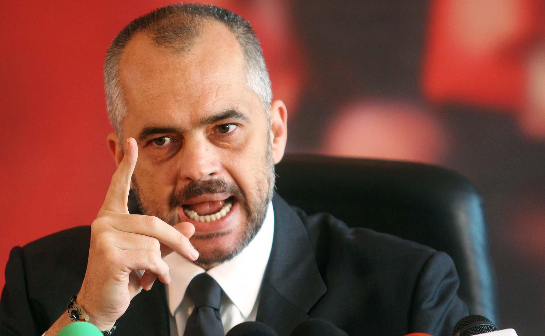 Έντι Ράμα: «Προδότης όποιος Αλβανός των Σκοπίων δεν ψηφίσει στο δημοψήφισμα»