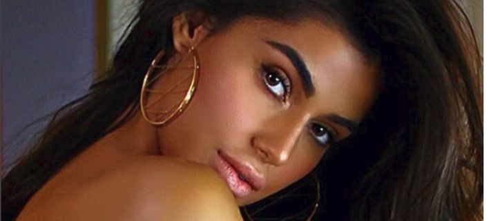 Αγνώριστη: Δείτε πως ήταν η Ιωάννα Μπέλλα πριν τις πλαστικές! (φωτό)