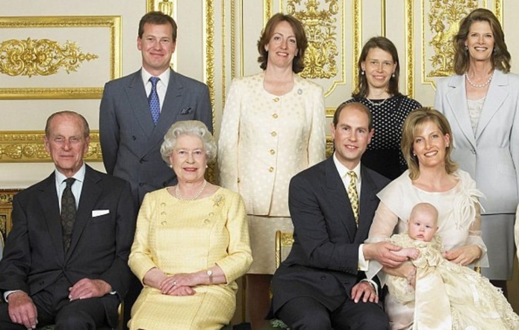 Βρετανικά ανάκτορα: Ο πρώτος γκέι γάμος στην ιστορία της βασιλικής οικογένειας είναι γεγονός (φωτό)
