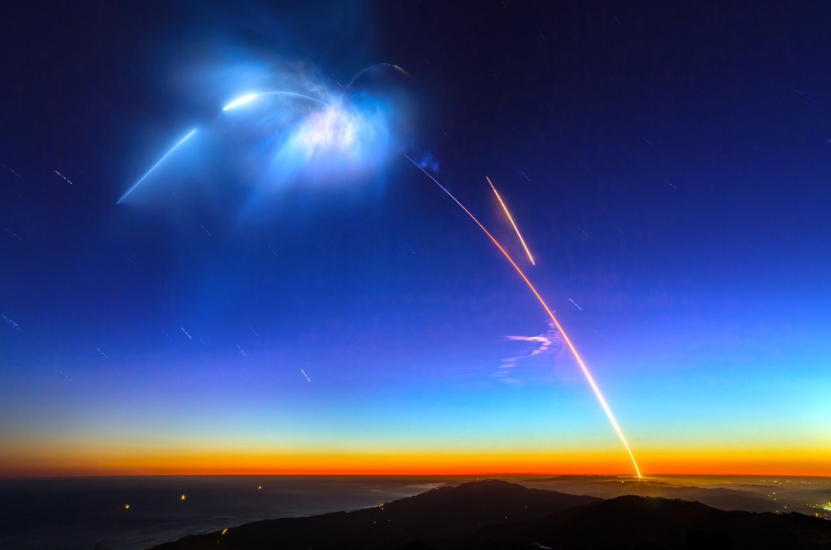 Φαντασμαγορικό θέαμα από την εκτόξευση του πυραύλου του Elon Musk  (βίντεο)