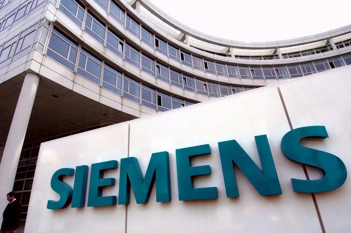 Σκάνδαλο Siemens: Ξεκίνησαν οι απολογίες – Άγνοια για τα «μαύρα ταμεία» δηλώνει ο πρώην πρόεδρος