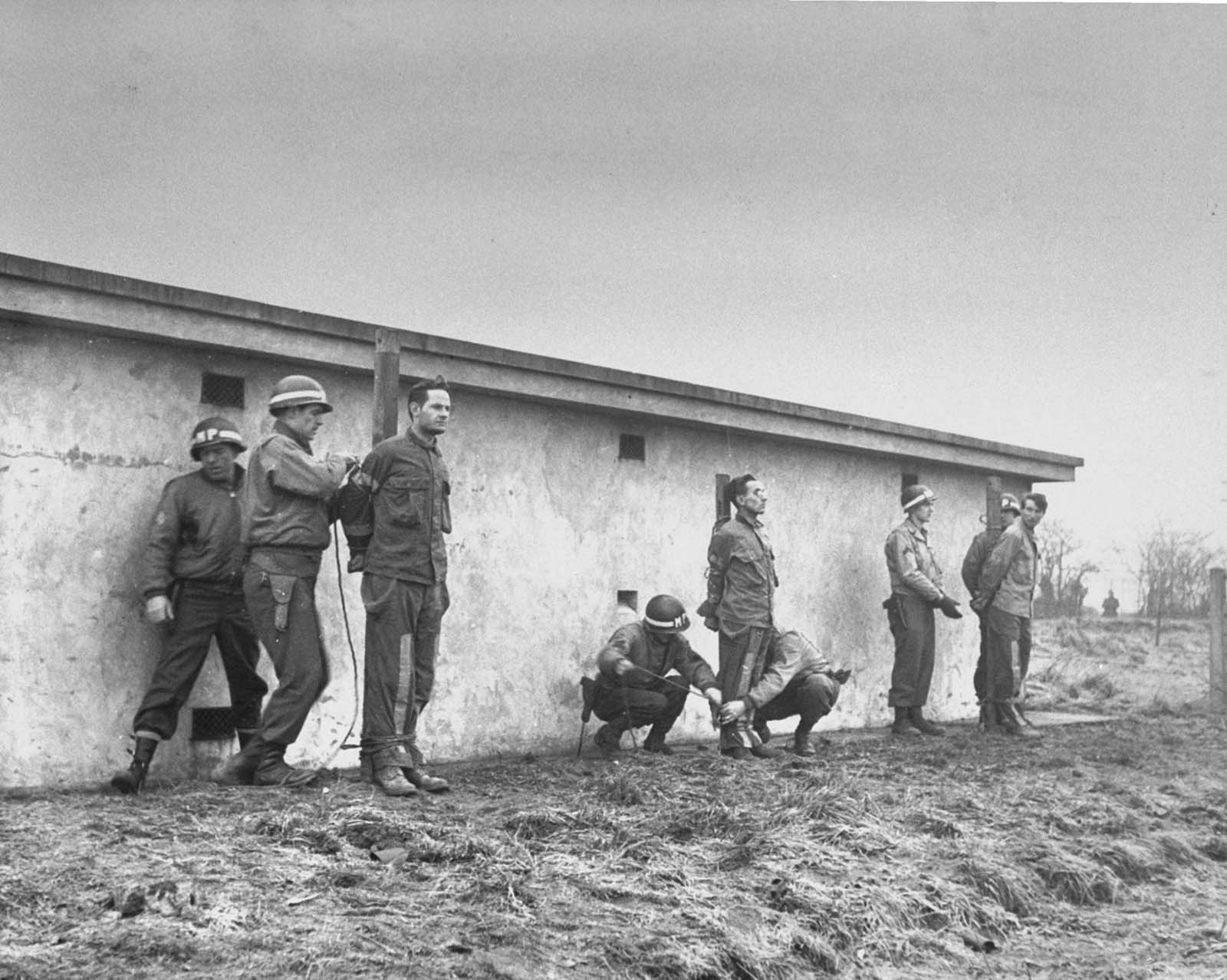 Β΄ΠΠ: Εκτελέσεις Γερμανών κατασκόπων από αμερικανικά στρατεύματα