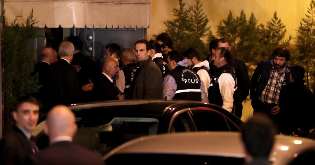 Η τουρκική αστυνομία «μπούκαρε» στο σαουδαραβικό προξενείο της Κωνσταντινούπολης! (βίντεο)