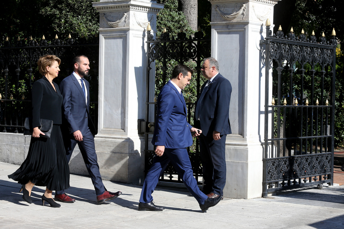 Ορκίζεται υπουργός Εξωτερικών ο Α.Τσίπρας το Σάββατο το πρωί