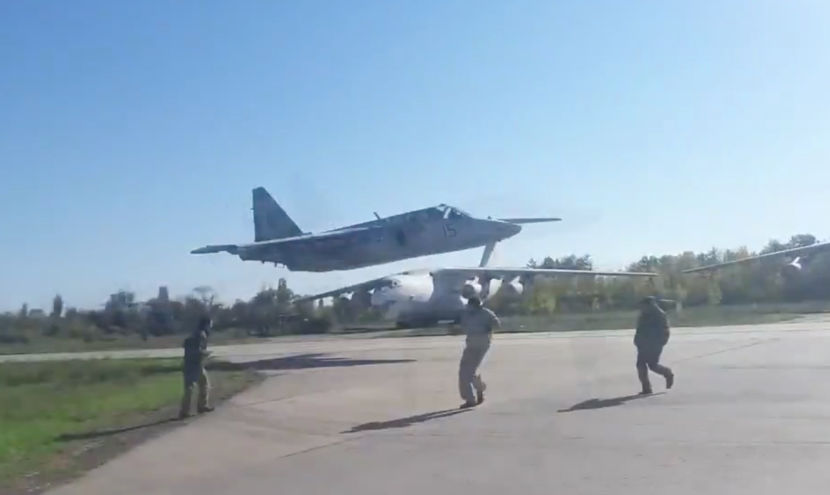 Νέο βίντεο με ουκρανικά μαχητικά που πετούν ξυστά στο έδαφος