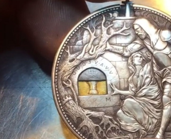 Δεν έχετε ξαναδεί νόμισμα με τέτοια λεπτομέρεια! (βίντεο)