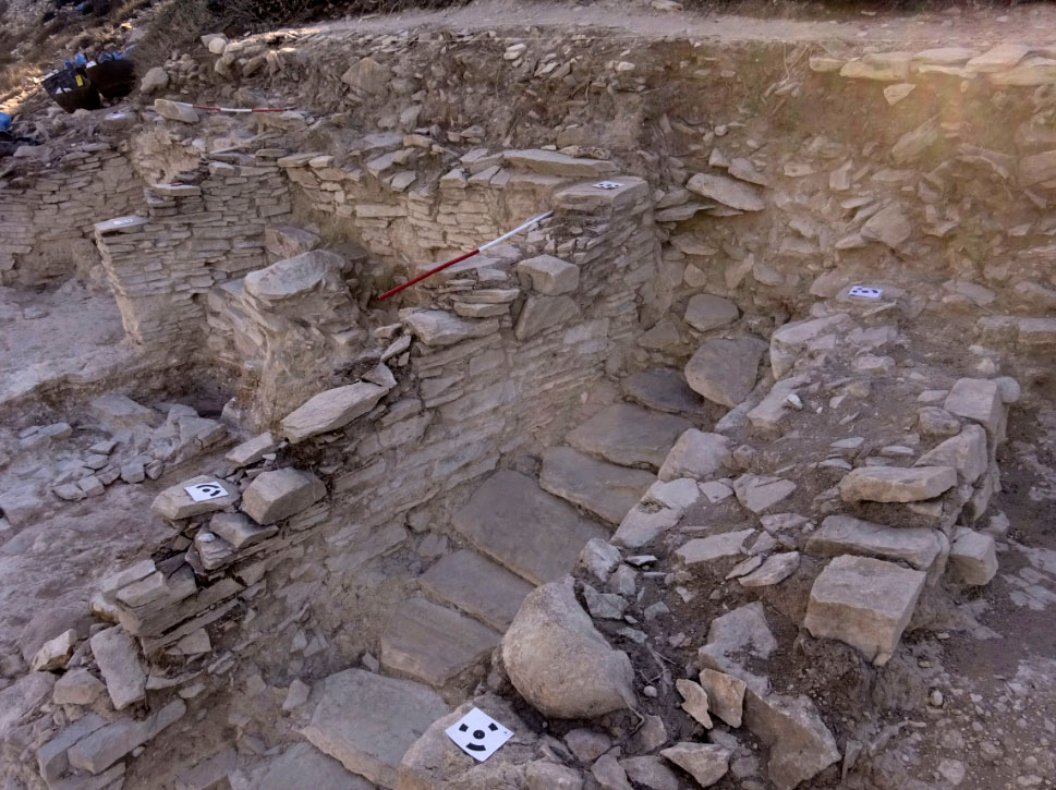Αρχαιολογικά ευρήματα στην καρδιά του Αιγαίου – «Το αρχαιότερο ναυτικό ιερό στον κόσμο!» (φώτο)