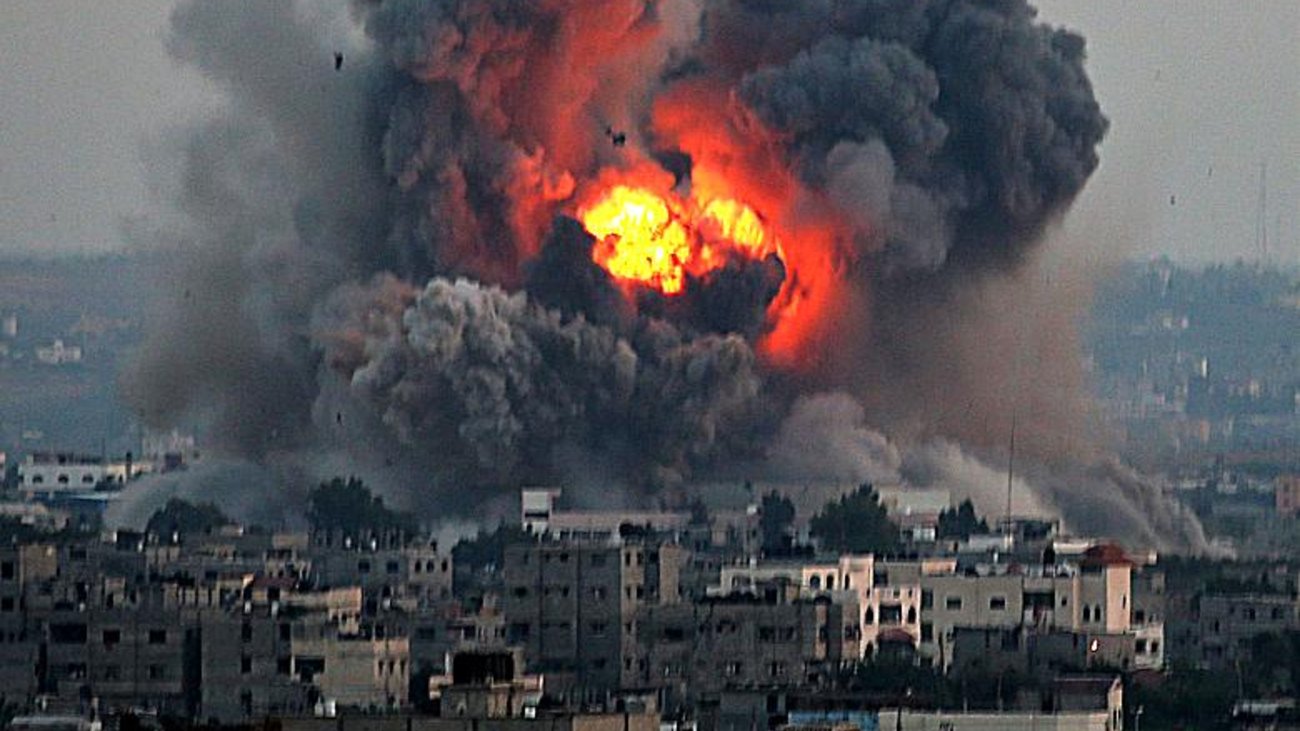 To Ισραήλ σφυροκόπησε τη Γάζα- Χτύπησε δεκάδες στόχους της Χαμάς (βίντεο-φωτο)