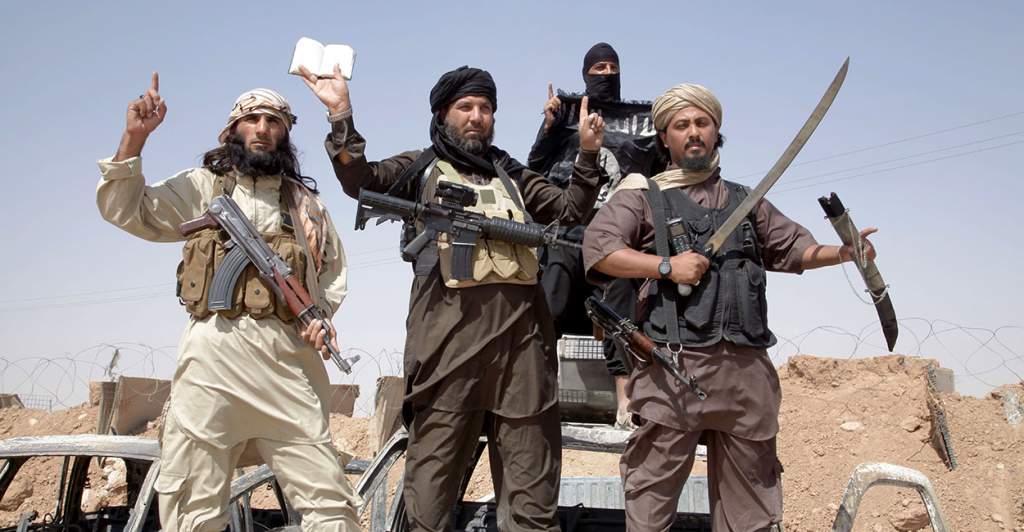 Αντεπίθεση ISIS: Καλυμμένοι στην αμμοθύελλα οι ισλαμιστές σκότωσαν 68 φιλοδυτικούς μαχητές