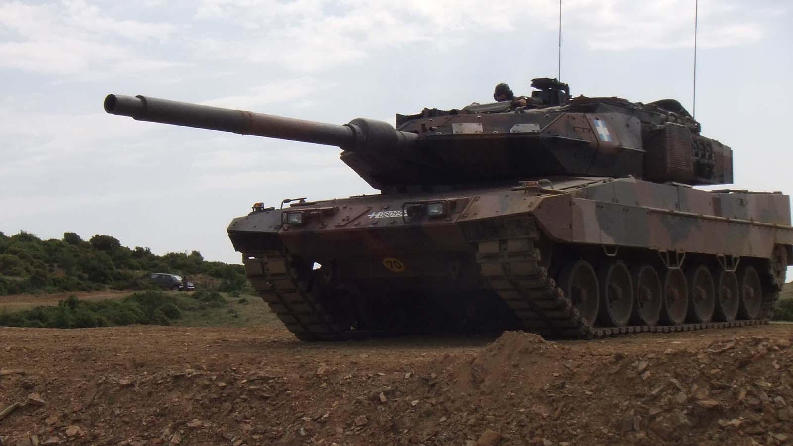 Leopard 2 HELL: Αυτό είναι το «θηρίο» του ελληνικού στρατού που παρέλασε στη Θεσσαλονίκη (φώτο-βίντεο)