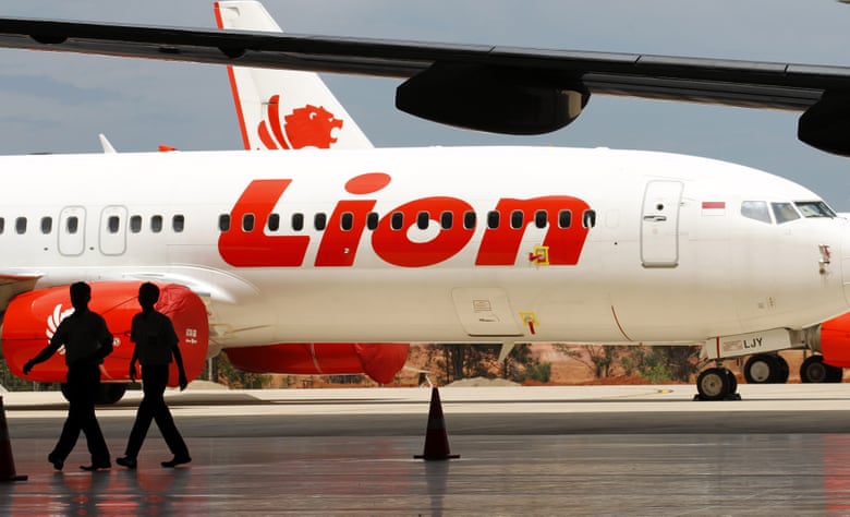 Αεροπορική τραγωδία στην Ινδονησία: Αεροσκάφος Boeing 737 με 189 επιβαίνοντες συνετρίβη στη θάλασσα
