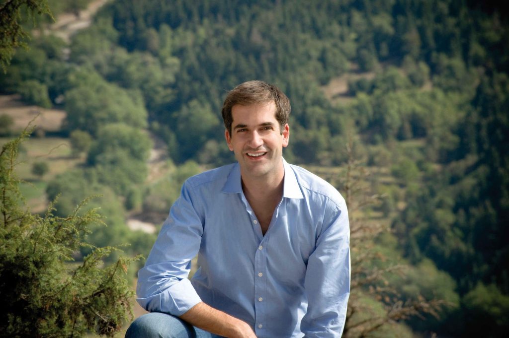 Ανακοινώνει την υποψηφιότητά του για τον Δήμο Αθηναίων ο Κώστας Μπακογιάννης