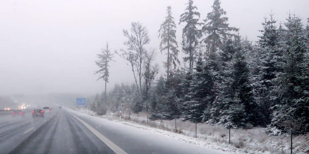 Στα «λευκά» η Ευρώπη: Πλήττεται από σφοδρή κακοκαιρία με έντονη χιονόπτωση (φωτό)