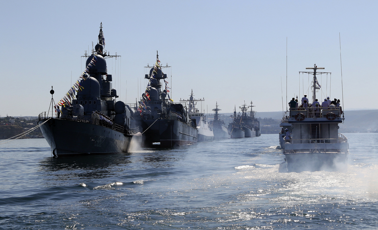 Η Ρωσία υψώνει «ναυτικό τείχος» στη Θάλασσα του Αζόφ: Δεν θα μπουν σκάφη του ΝΑΤΟ και της Ουκρανίας