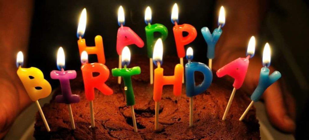 Αποκλείεται να το γνωρίζετε: Γιατί σβήνουμε κεριά στα γενέθλια;