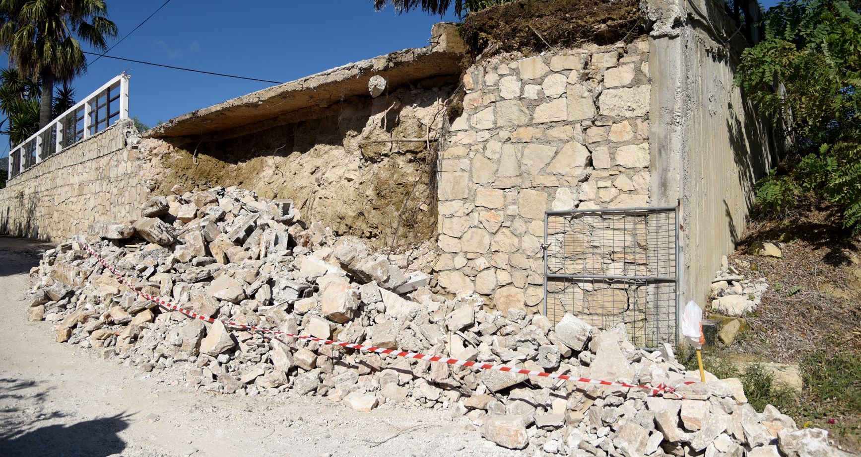 Ζάκυνθος: Τα μη κατοικήσιμα σπίτια λόγω σεισμού έφτασαν τα 120