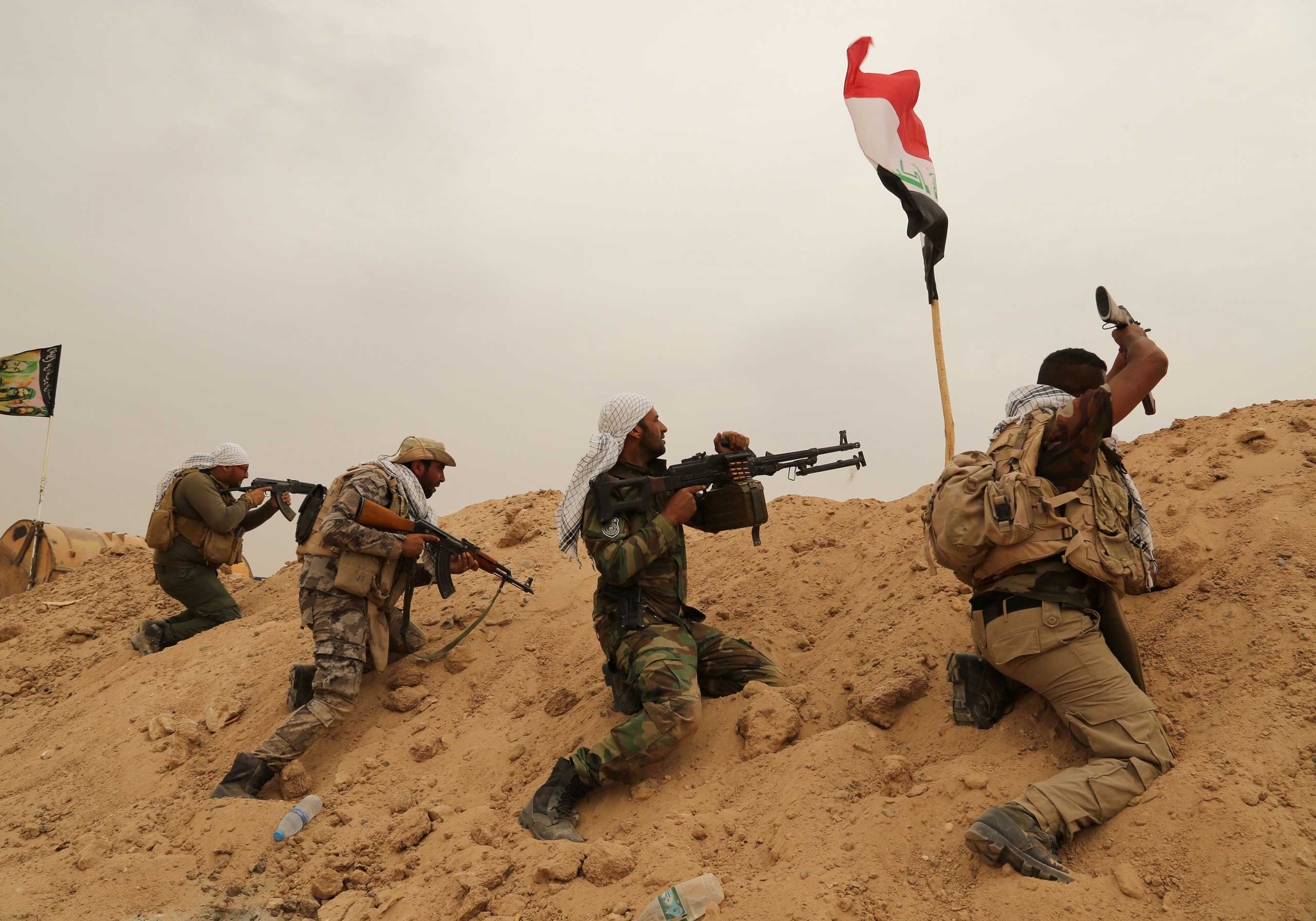 Ιράκ: Κυνηγούν την ISIS σε ορεινά περάσματα και σήραγγες