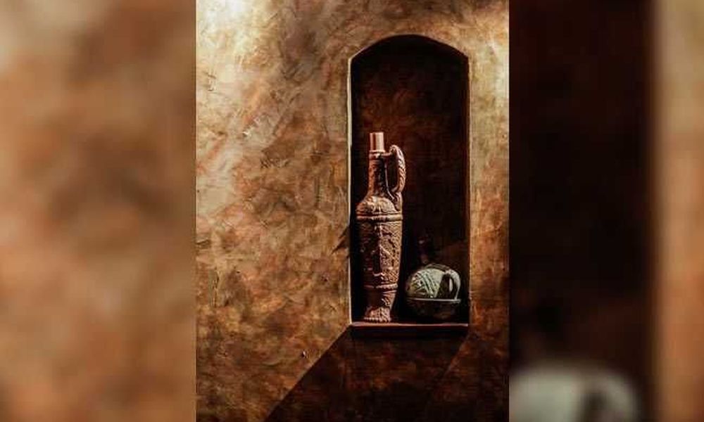 Εντοπίστηκε κρασί ηλικίας 2.000 ετών μέσα σε τάφο