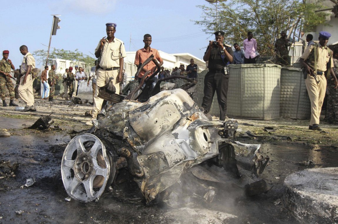 Σομαλία: 53 νεκροί από επίθεση τρομοκρατών με παγιδευμένα αυτοκίνητα σε ξενοδοχείο στο Μογκαντίσου