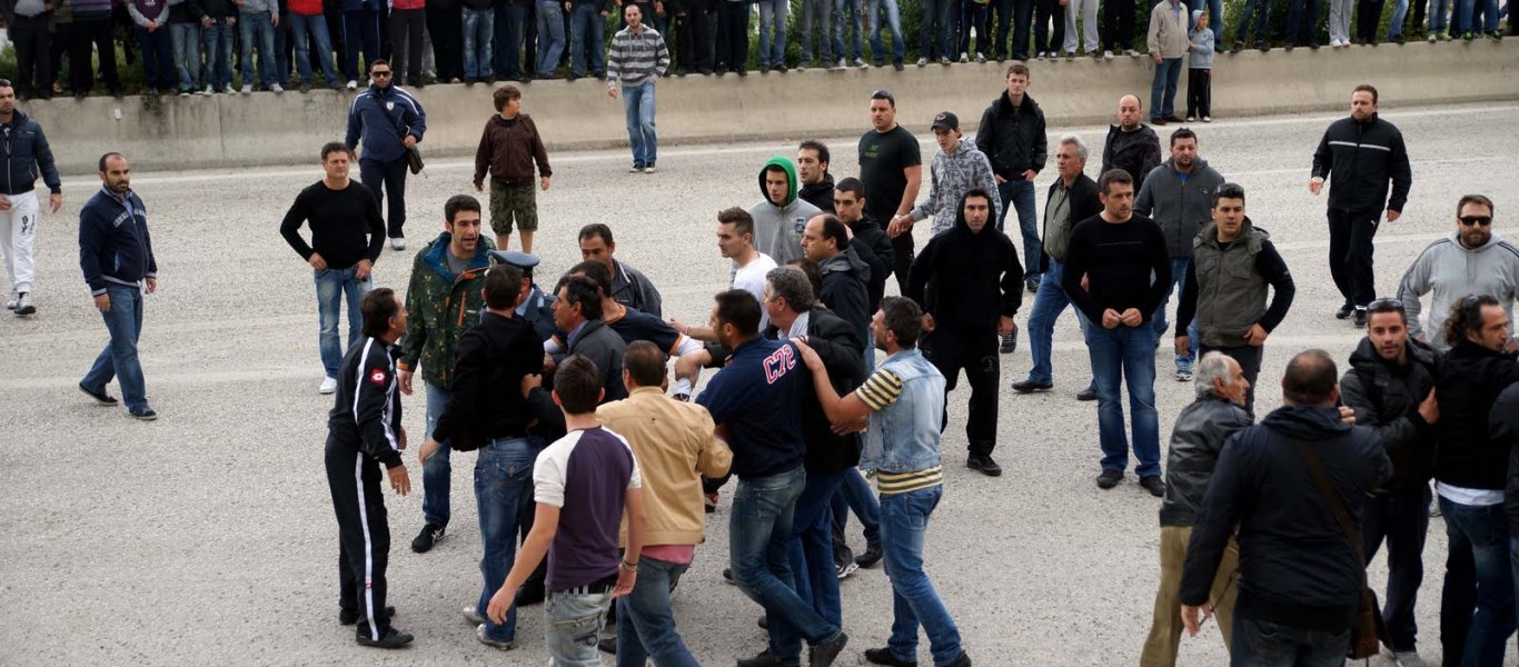 Τριτοκοσμική Ελλάδα: Παντού συμπλοκές και μαχαιρώματα παράνομων μεταναστών