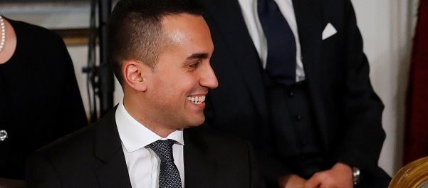 Συγκλονιστικός Ντι Μάιο: «Οι Βρυξέλλες ζητούν αίμα & δάκρυα όπως έκαναν με Ελλάδα. E, όχι! Δεν θα παραδοθούμε»