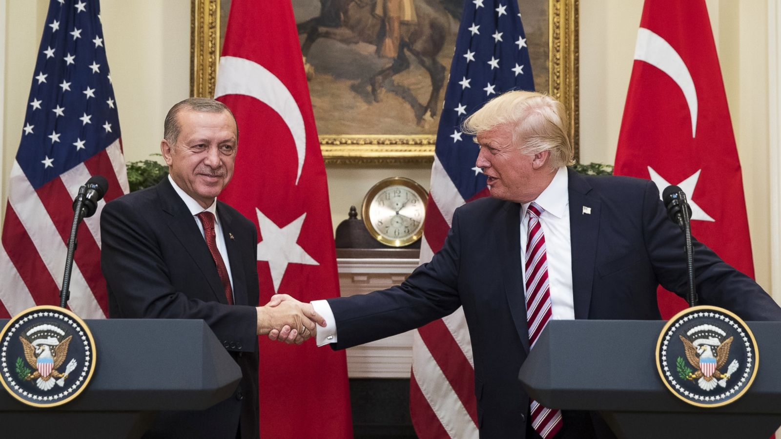 Ο Τραμπ δίνει τον Γκιουλέν στον Ερντογάν- Eδωσε εντολή απέλασης του – «Τα βρήκαν σε όλα» ΗΠΑ-Τουρκία
