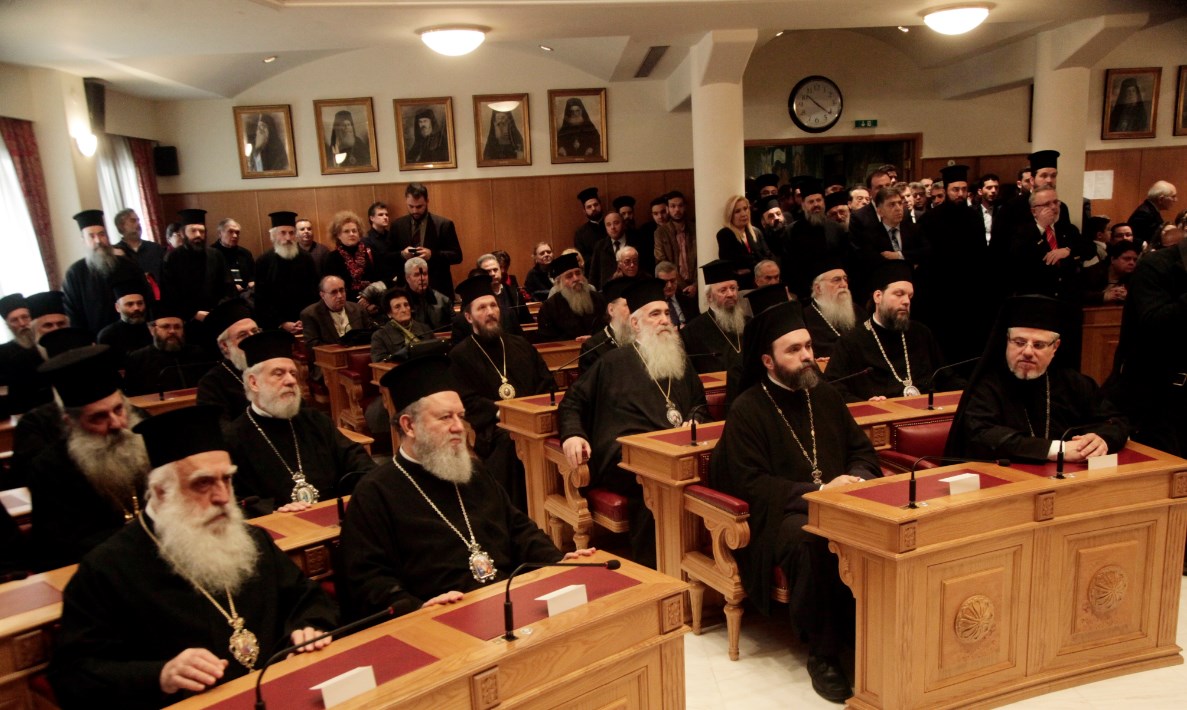 Ανατράπηκε η συμφωνία Τσίπρα-Ιερώνυμου: Οι κληρικοί θα παραμείνουν στο μισθολόγιο του Δημοσίου! – Ολο το παρασκήνιο