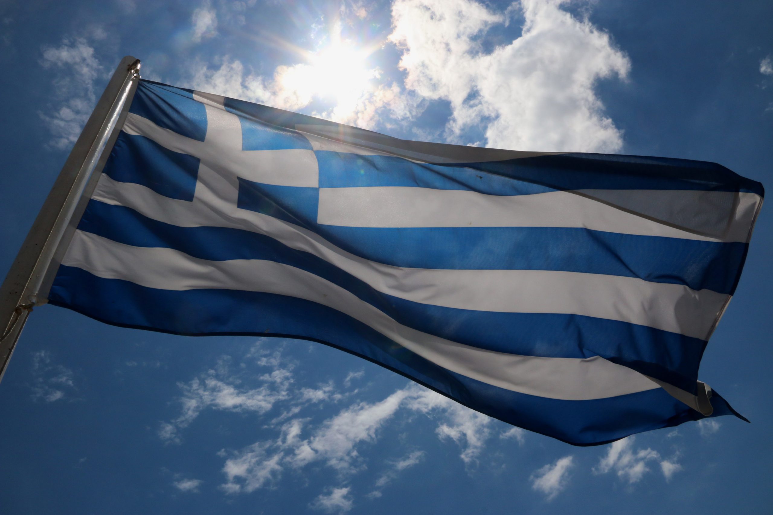Υψώνουν Ελληνική σημαία ύψους 33 μέτρων και 150 τμ στην Μυτιλήνη