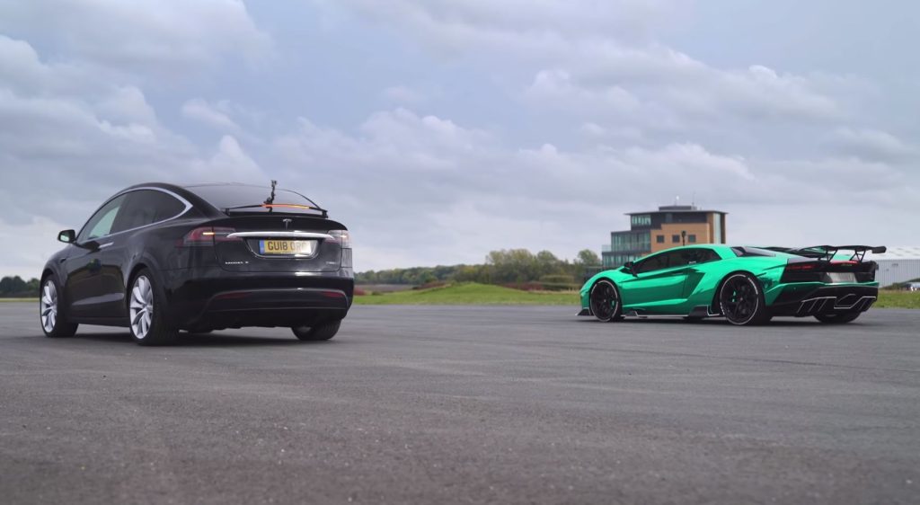 «Σύγκρουση κορυφής»:Lamborghini Aventador vs Tesla Model X