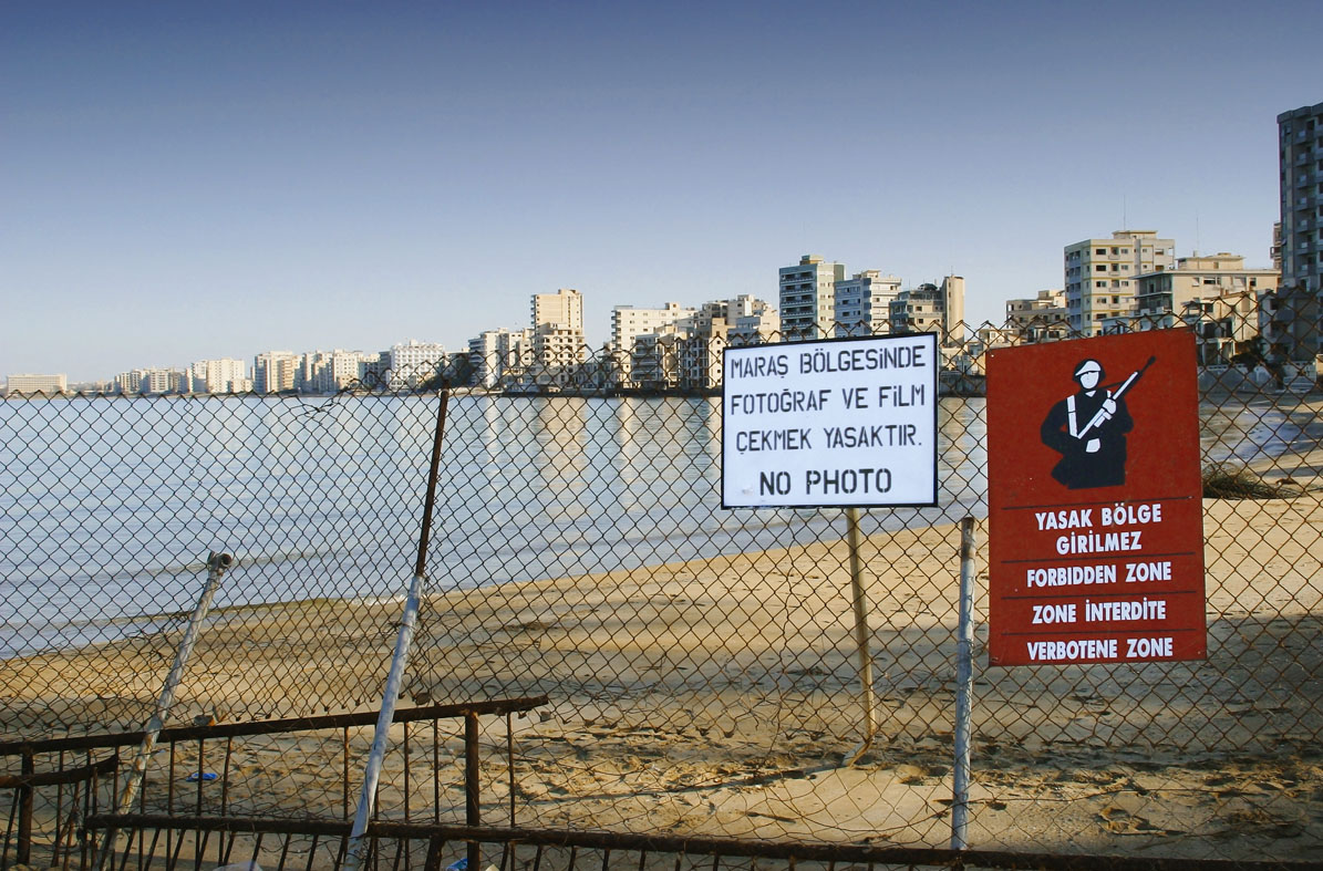 Διαβήματα από το κυπριακό ΥΠΕΞ για τις τουρκικές προκλήσεις στη «νεκρή ζώνη»