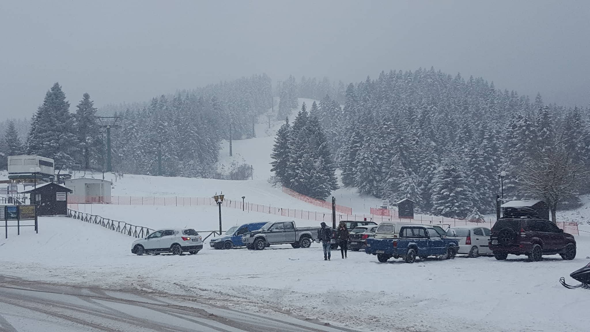 Μοναδικές εικόνες από το χιονισμένο Περτούλι – Εικόνες βγαλμένες από ταινία (βίντεο)