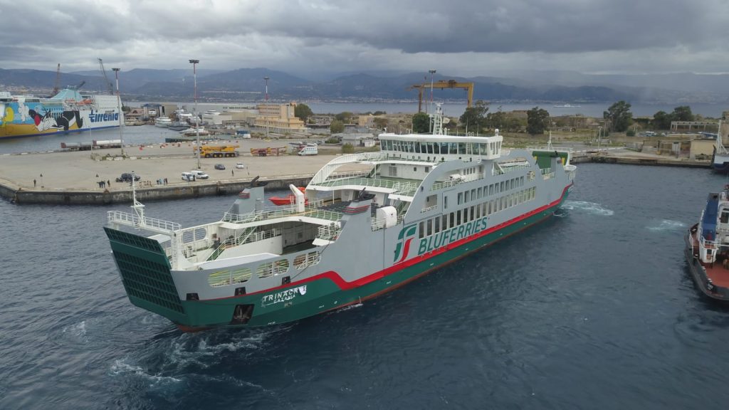 Αυτό είναι το πλοίο που κατασκευάστηκε στο Πέραμα και αφήνει τους Ιταλούς «με το στόμα ανοιχτό» – Δείτε το βίντεο