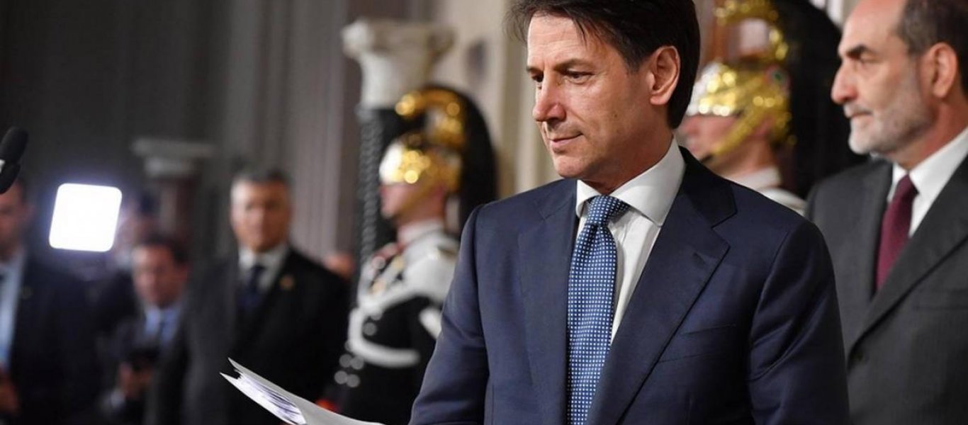 Τ Κόντε: «Η Ιταλία δεν κινδυνεύει να βιώσει την κρίση της Ελλάδας» – «Ελπίζω να αποφευχθούν οι κυρώσεις»