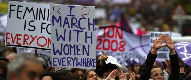 Μαδρίτη: Συρροή διαδηλωτών για τον εορτασμό της Παγκόσμιας Ημέρας Εξάλειψης της Βίας κατά των Γυναικών(φωτο)