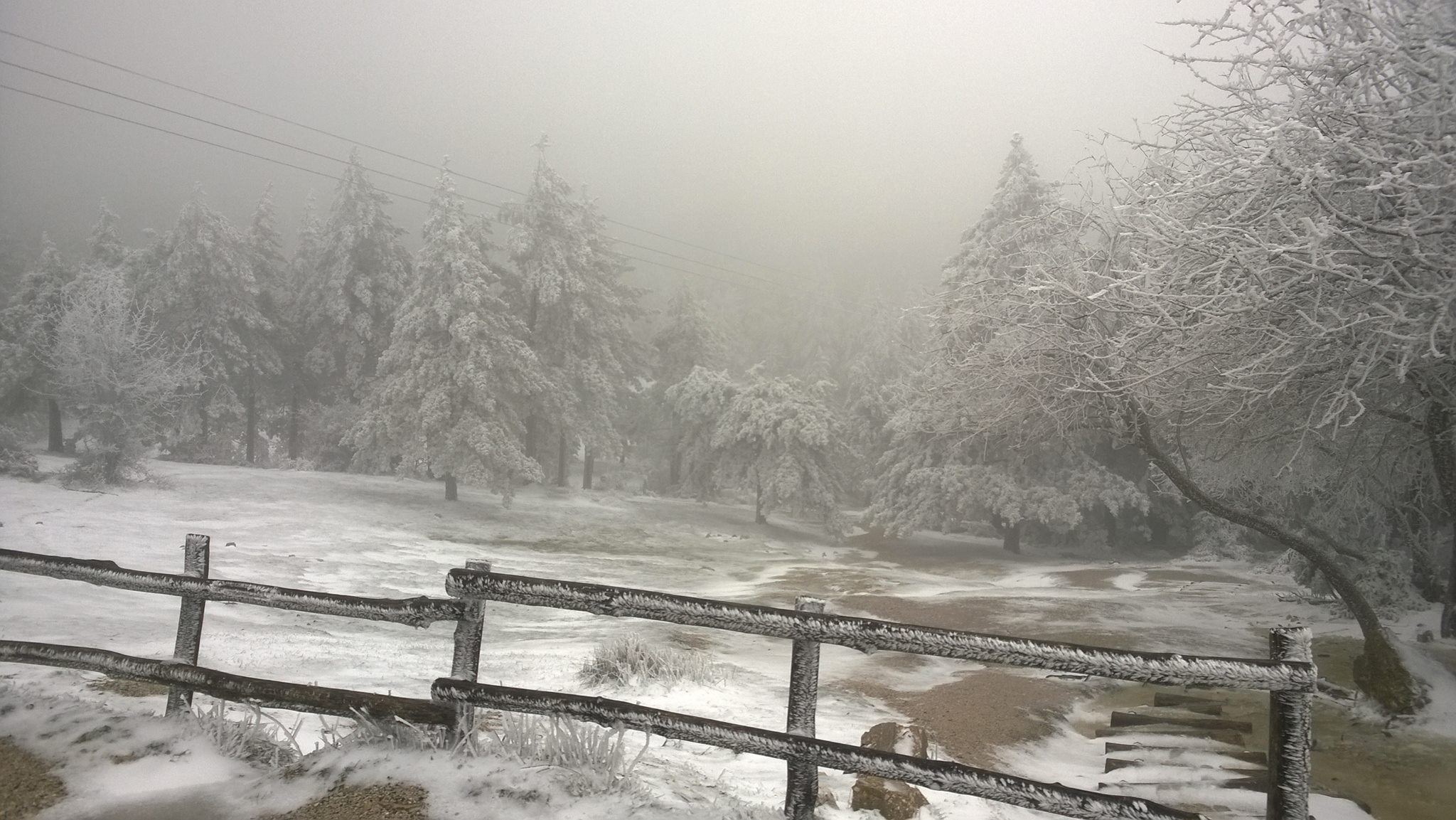 Φαινόμενο «Πηνελόπη»: Επιδείνωση καιρού – Που έπεσαν τα πρώτα χιόνια (φωτο – βίντεο)