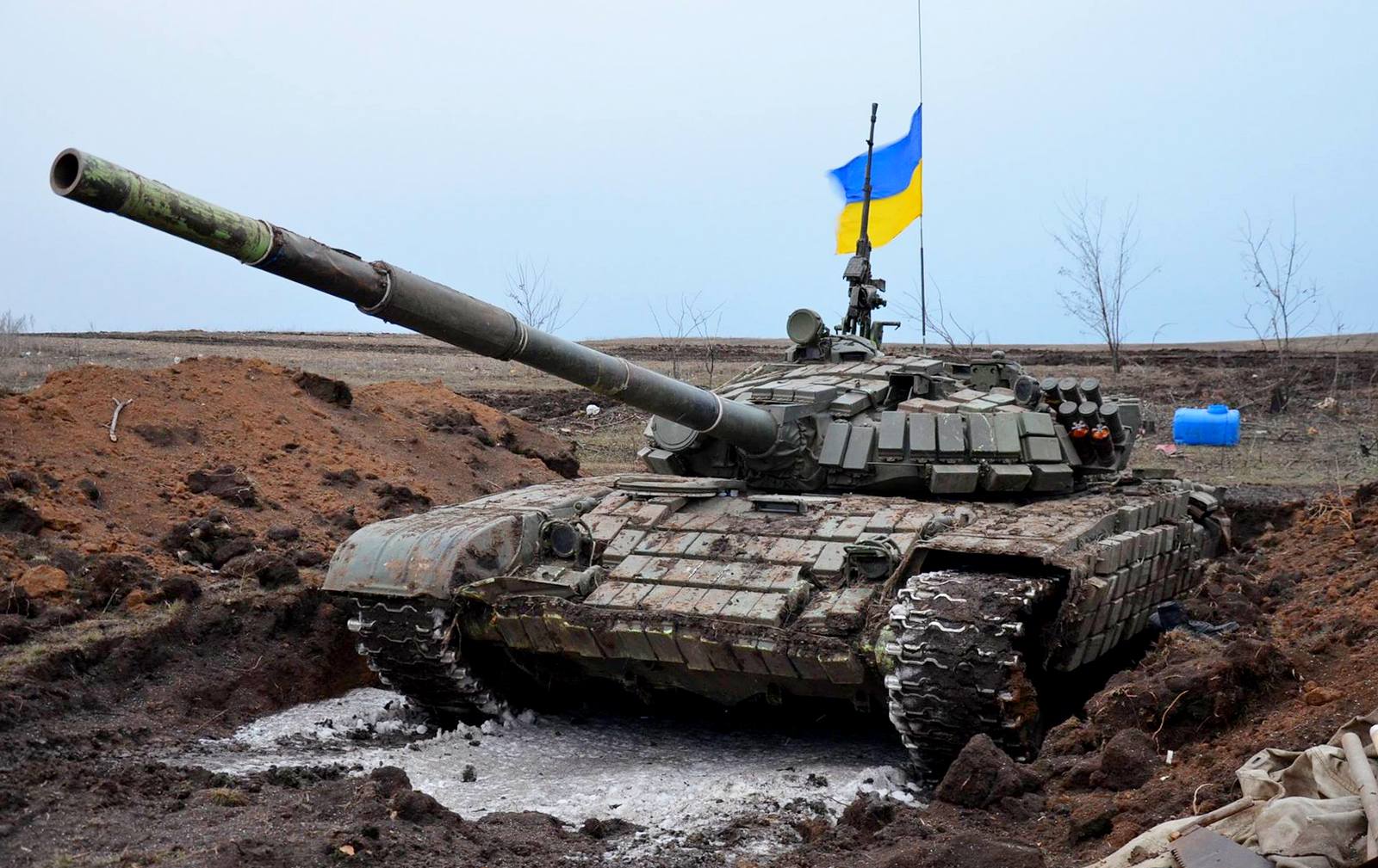 Bίντεο: Τα ουκρανικά άρματα μάχης ανατινάζονται το ένα μετά το άλλο
