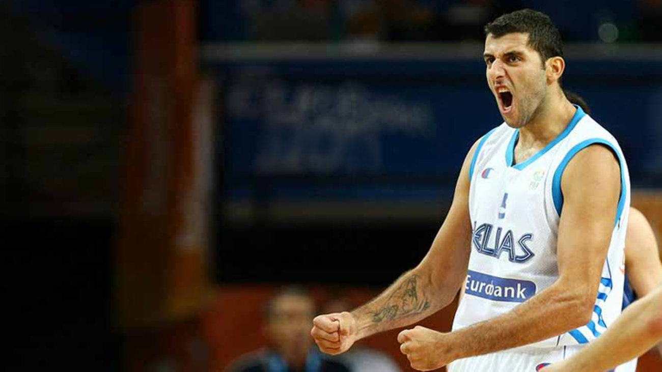 Xωρίς Μπουρούση και Γιαννόπουλο αναχώρησε για Σερβία η εθνική ομάδα μπάσκετ
